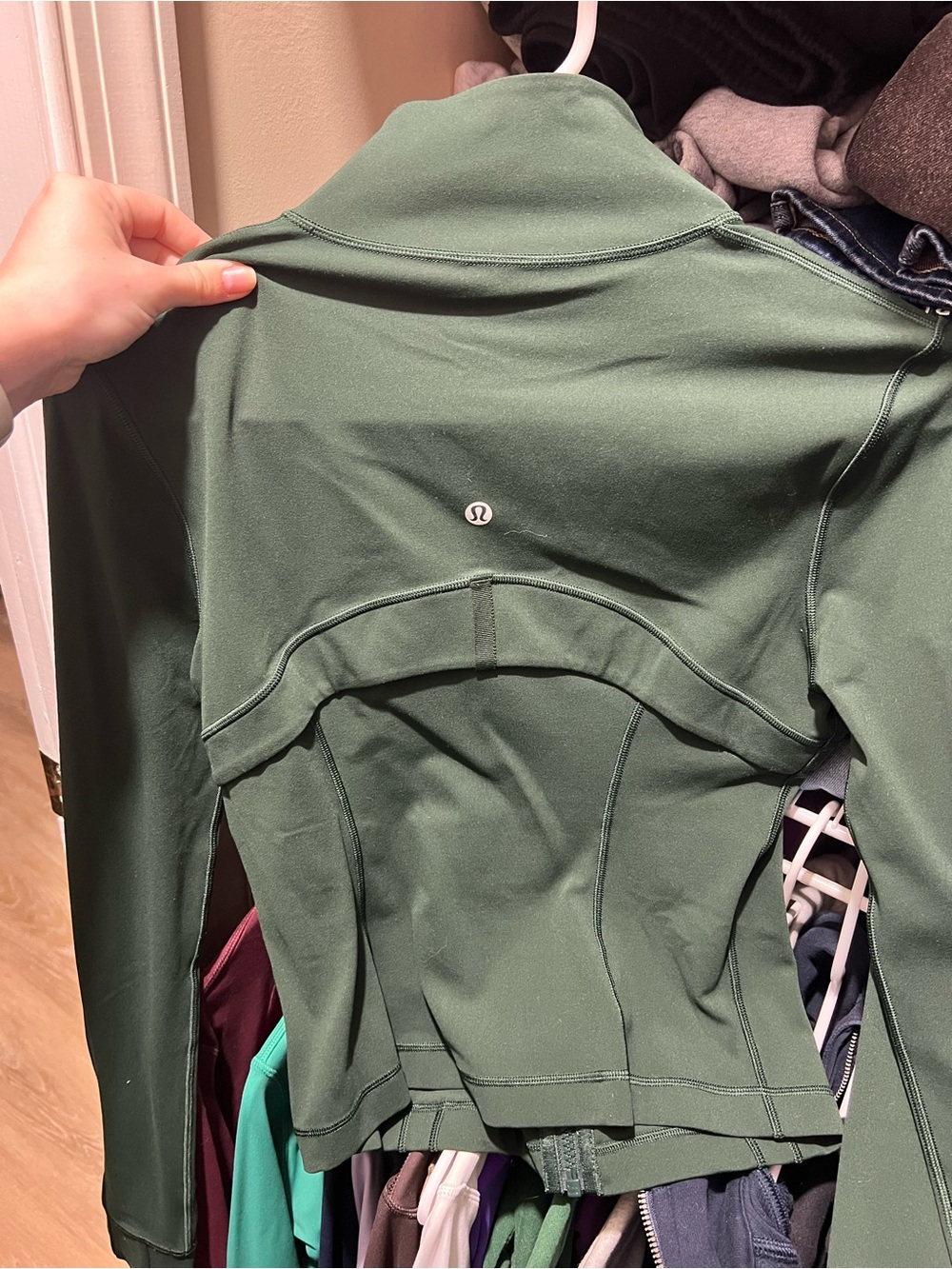 Lululemon Women’s Cropped Define Jacket - Picture 2 of 4